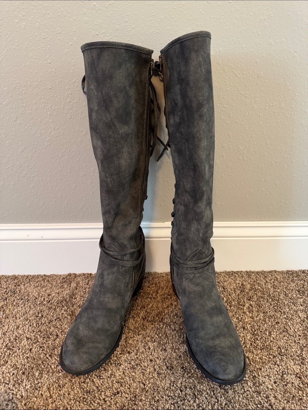 Women’s Gray Knee-High Heeled Boots